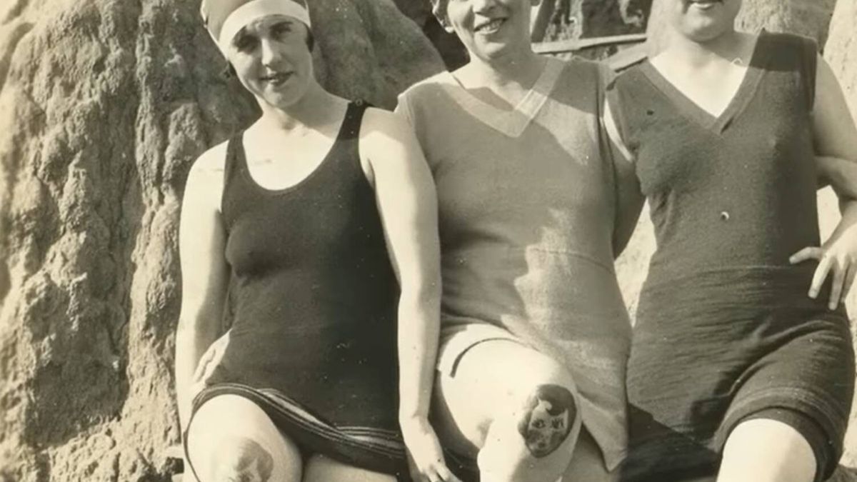 La moda más rara de todo el siglo XX: cuando las 'flappers' decidieron decorarse las rodillas