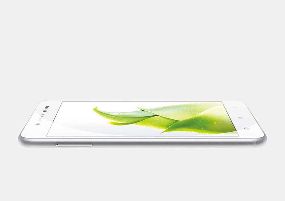 Foto: El nuevo 'smartphone' S90 Sisley, de Lenovo.