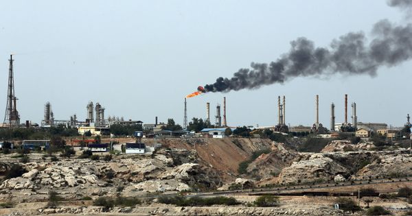 Foto: Una planta de petróleo en Irán. (EFE)