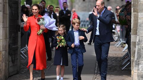 Flores, ropa a juego y Bonnie Tyler: Guillermo y Kate, con sus hijos en Gales por el jubileo de Isabel II