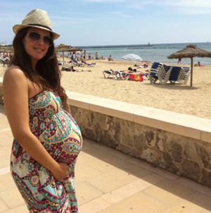 Nuria Fergó da a luz a su primera hija en Mallorca