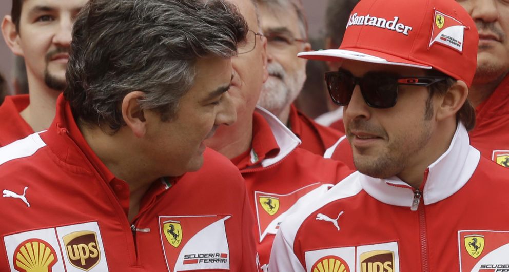 Fernando Alonso y Marco Mattiacci. (AP)