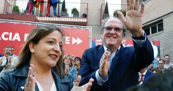 Foto: Ángel Gabilondo e Iratxe García, en el inicio de campaña. (EFE)