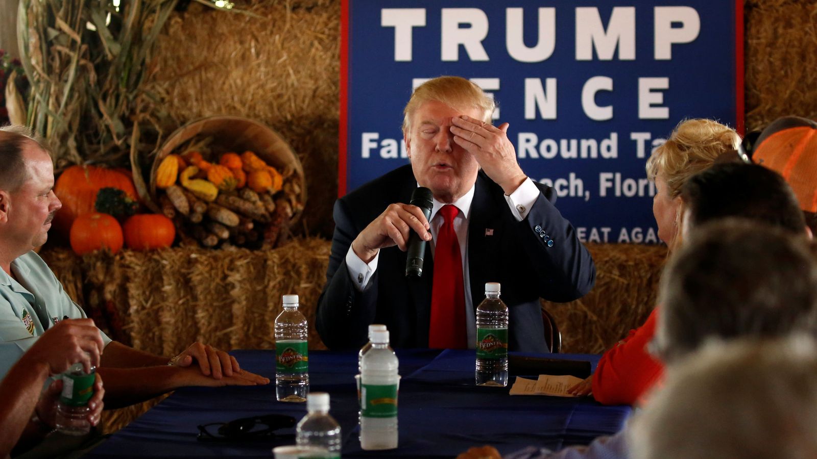 Foto: El próximo presidente de Estados Unidos, Donald Trump, en un encuentro con granjeros durante la campaña. (Reuters)