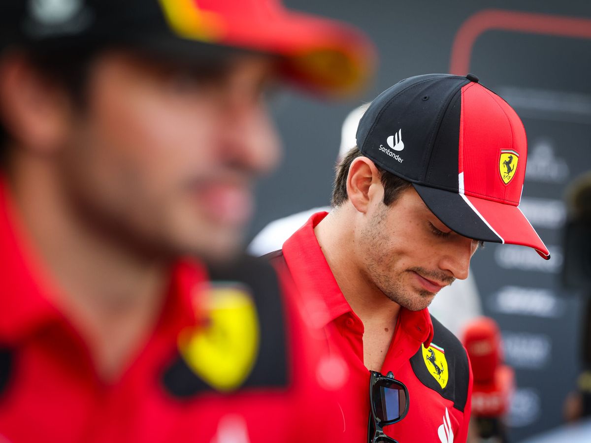 Foto: Leclerc renueva en Ferrari mientras que las opciones de Sainz se difuminan. (Europa Press)
