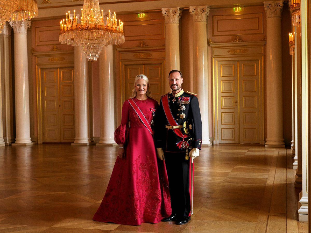 Foto: Mette-Marit y Haakon de Noruega en un nuevo retrato oficial. (Casa Real Noruega)