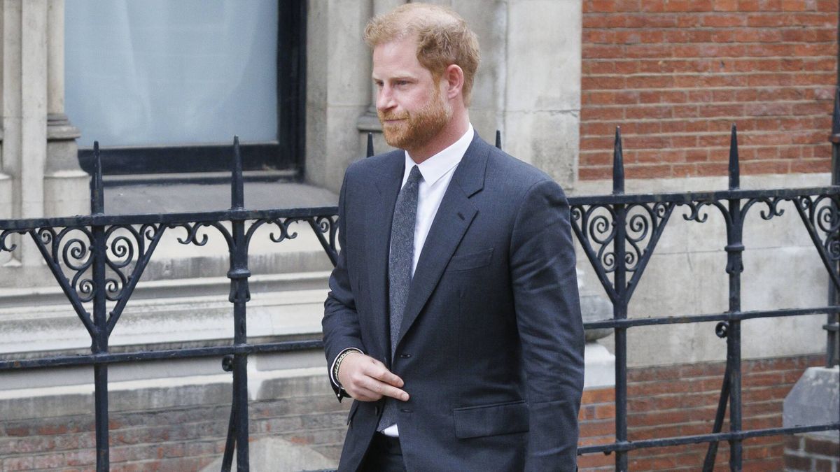 El príncipe Harry ha vuelto a casa: los detalles de su llegada a Reino Unido para estar con Carlos III