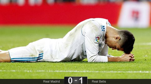 El agobio del Bernabéu ahoga al Madrid en su propio charco y se aleja del liderato
