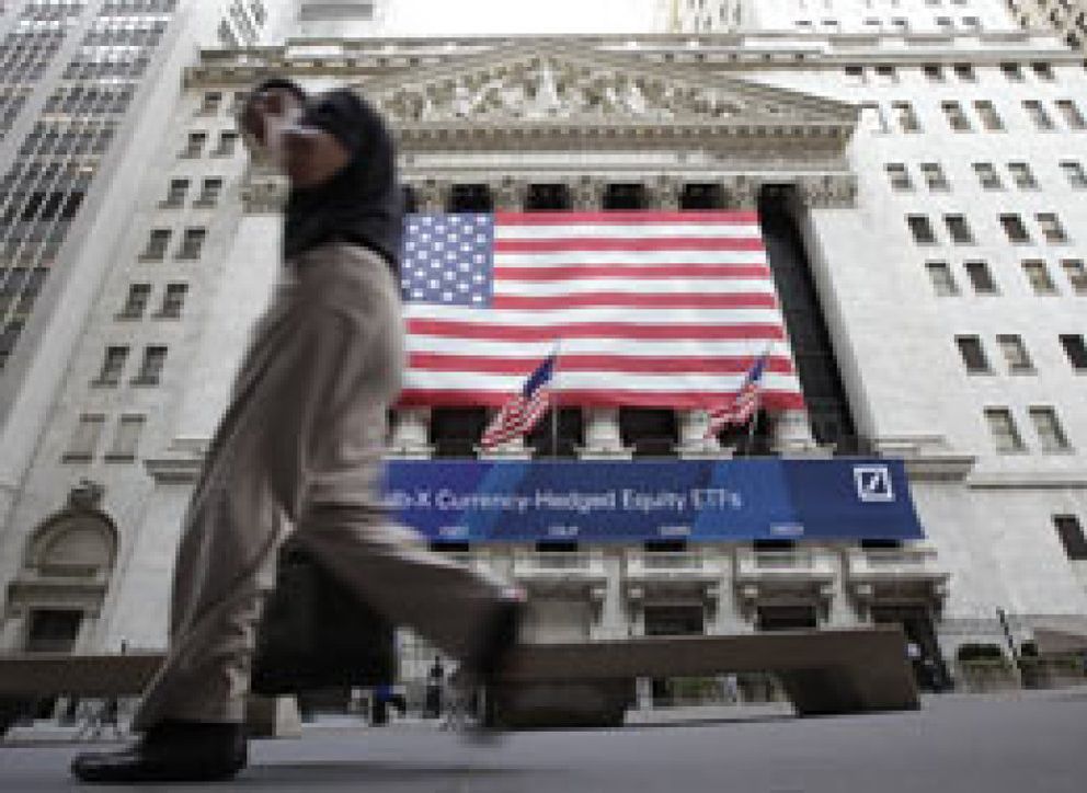 Foto: Wall Street despide la semana con caídas dominado por la enorme volatilidad