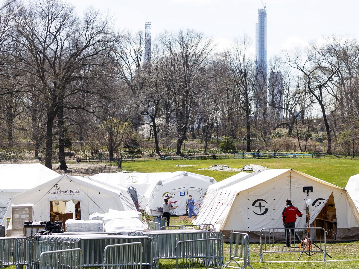 Foto: El hospital de campaña levantado en Central Park. (EFE)