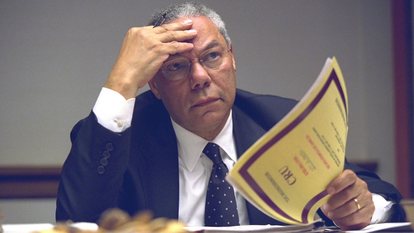 Colin Powell en su etapa de Secretario de Estado en las horas siguientes al ataque a las Torres Gemelas en 2001. (Reuters)