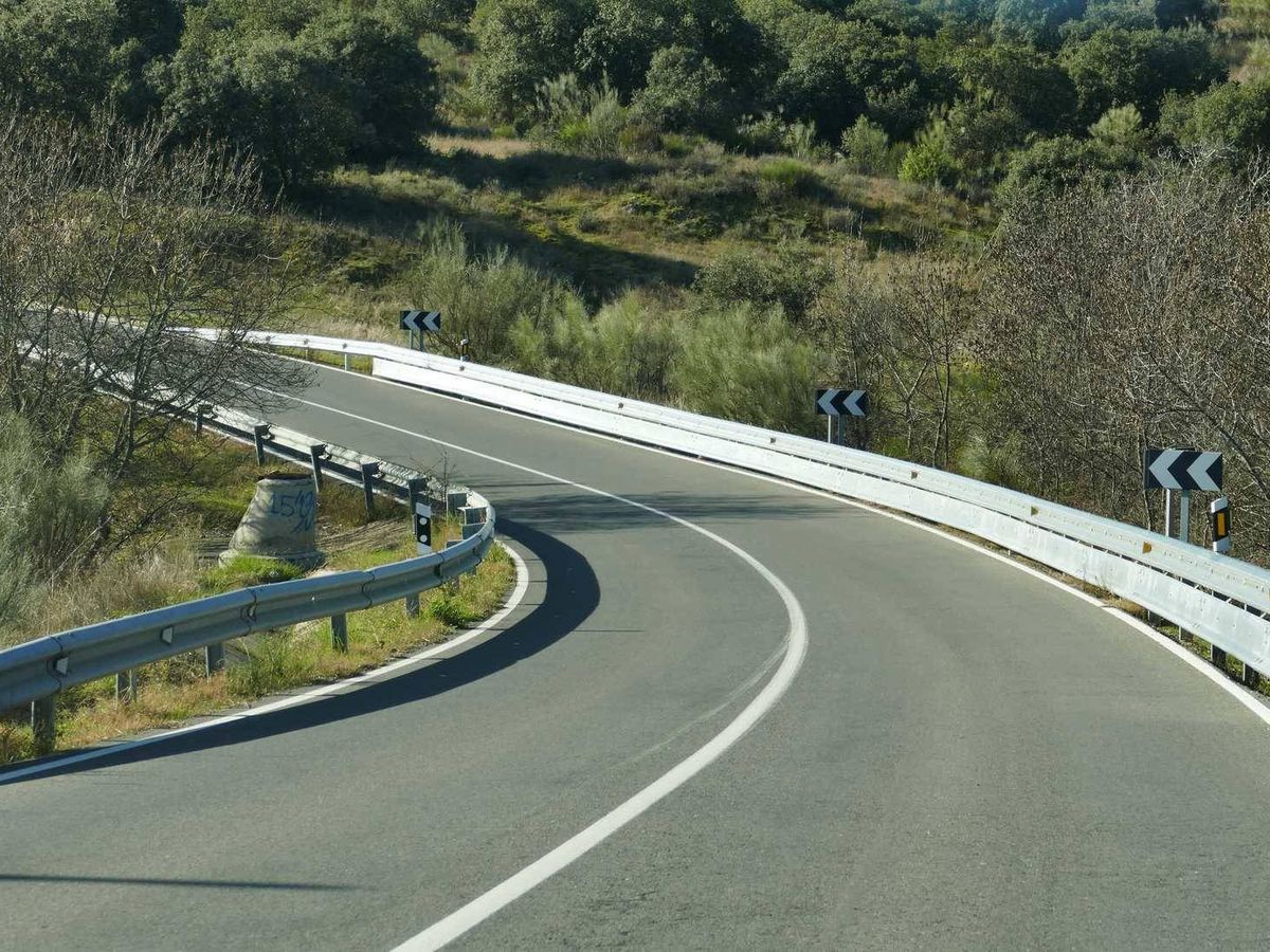 Foto: La señalización de las carreteras deberá ser revisada en todas las carreteras sin calzada desdoblada.