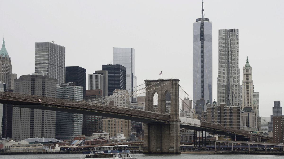 El puente de Manhattan se convierte en el hogar de los sin techo de Nueva York