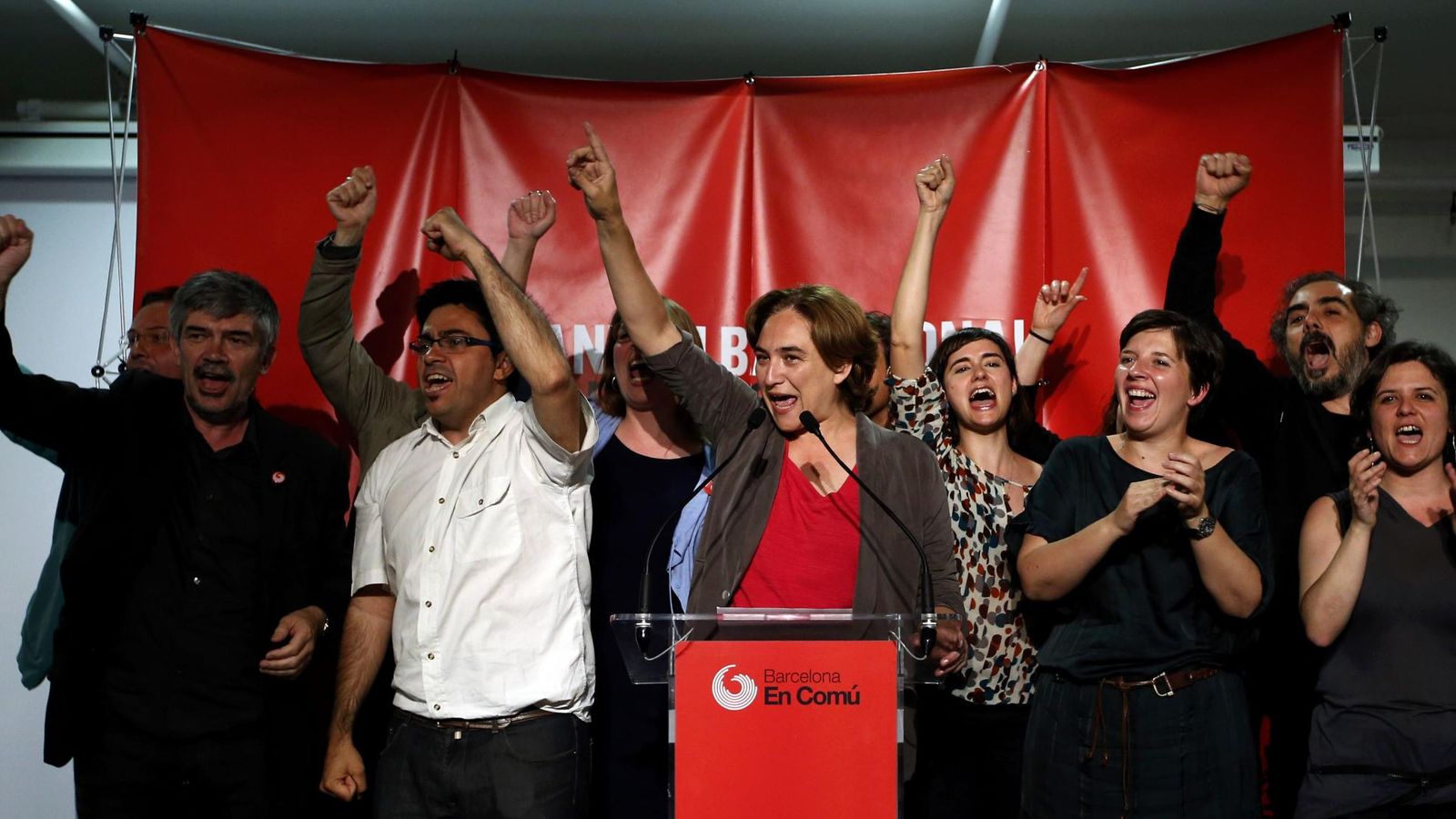 Foto: Ada Colau, líder de Barcelona en Comú, celebra los resultados electorales del 24-M. (Reuters)