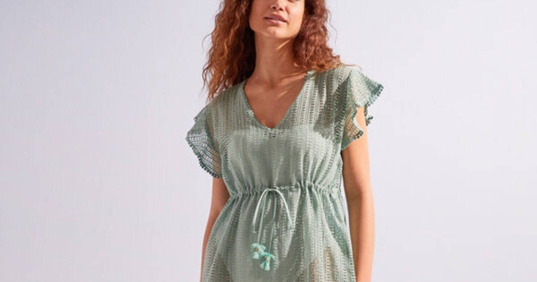 Los vestidos calados que necesitas para ir a la playa: De Zara a H&M