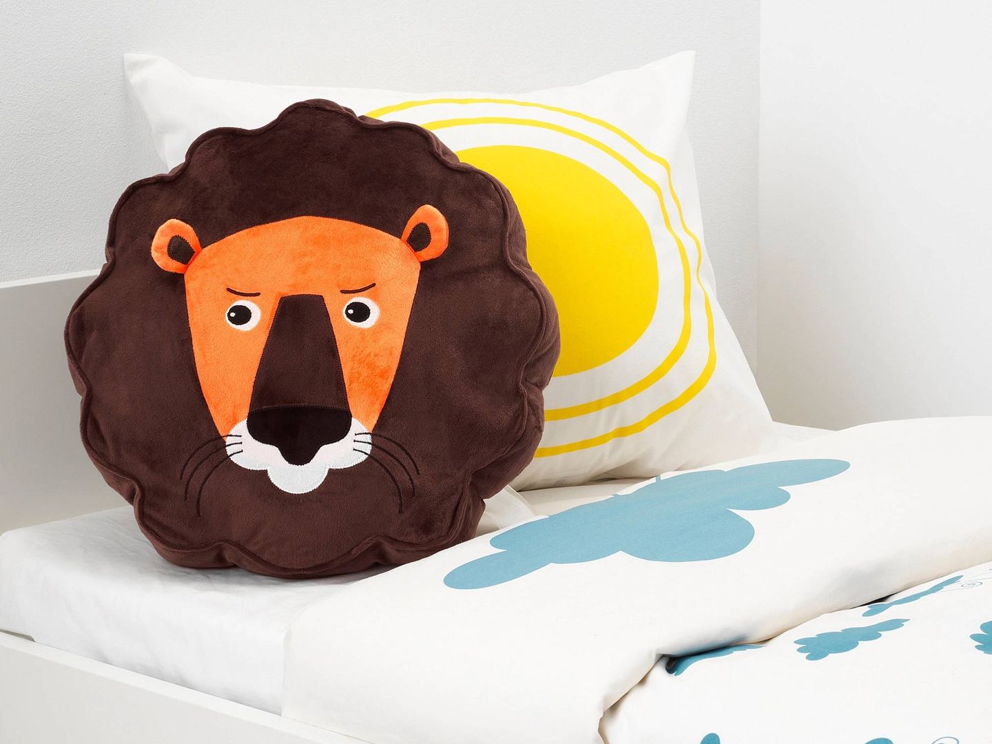 En Ikea encontrarás los cojines más divertidos para el dormitorio de tus hijos. (Cortesía)