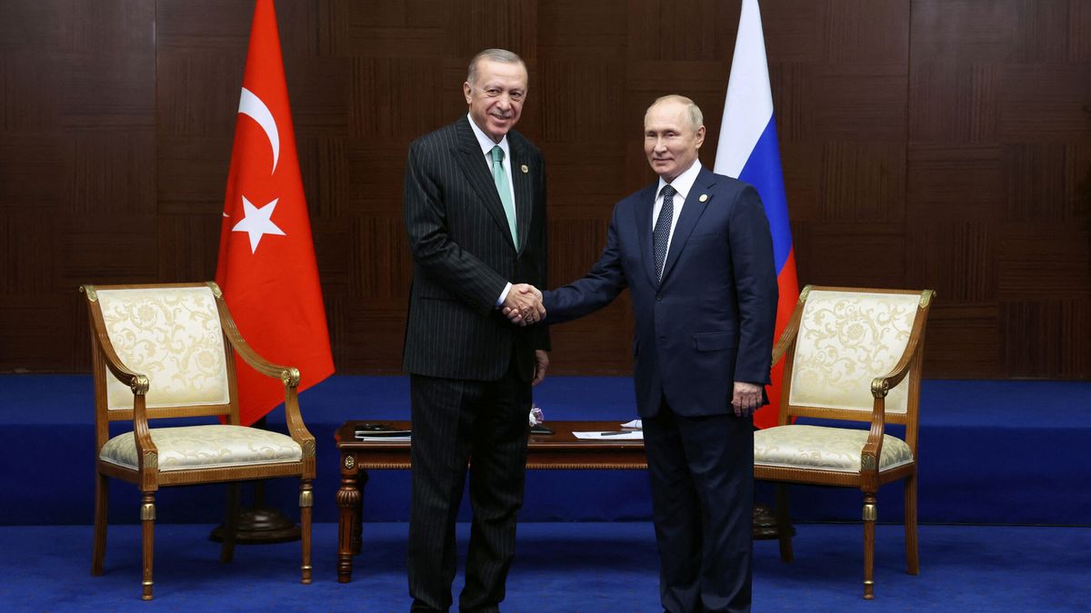 Putin vira a Turquía y propone a Erdogan la creación de un centro de distribución de gas ruso 