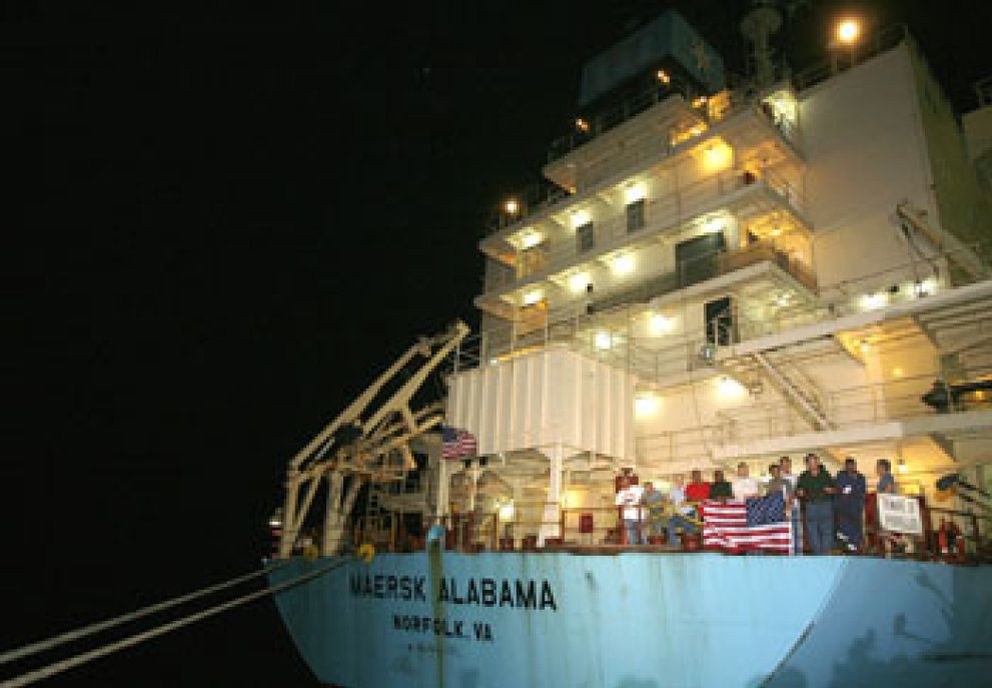 Foto: EEUU libera al capitán de la marina mercante secuestrado por piratas somalíes