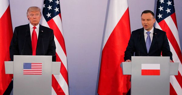 Foto: Donald Trump y Andrzej Duda durante la rueda de prensa en Varsovia esta mañana. (REUTERS)