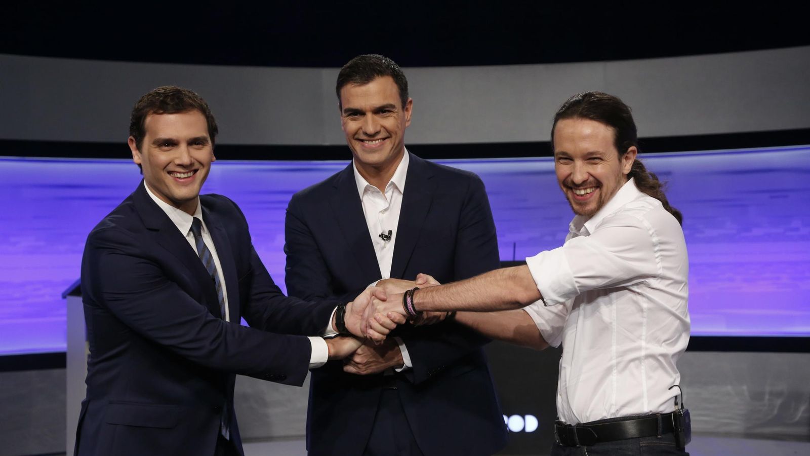 Foto: Albert Rivera, Pedro Sánchez y Pablo Iglesias, antes de comenzar el debate electoral. (Cordon Press)