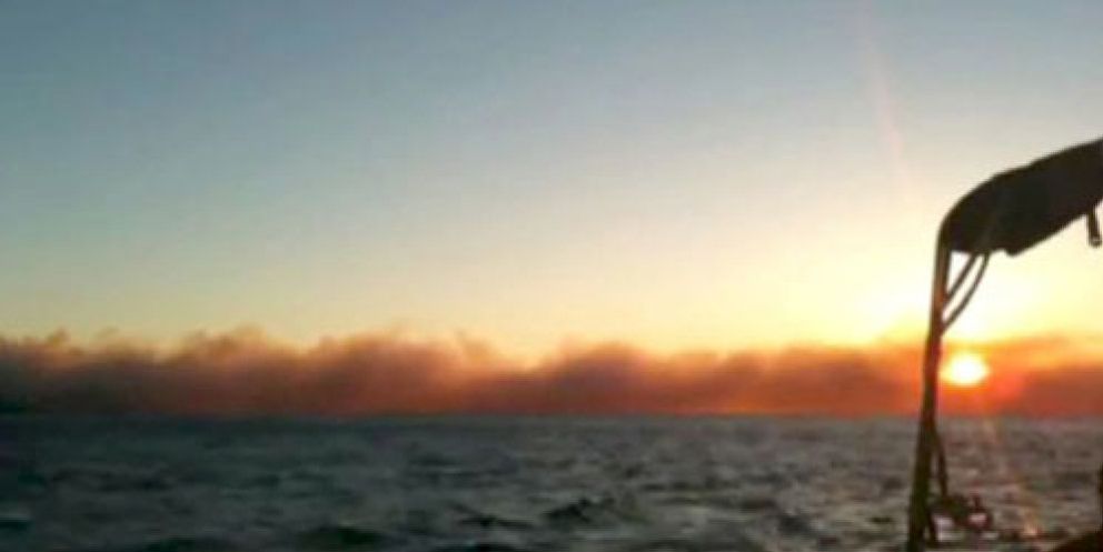Foto: Un incendio obliga a improvisar la evacuación de mil personas es una playa de Ibiza