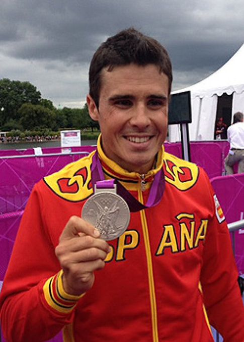 Foto: Un espectacular Gómez Noya da a España una nueva medalla en triatlón