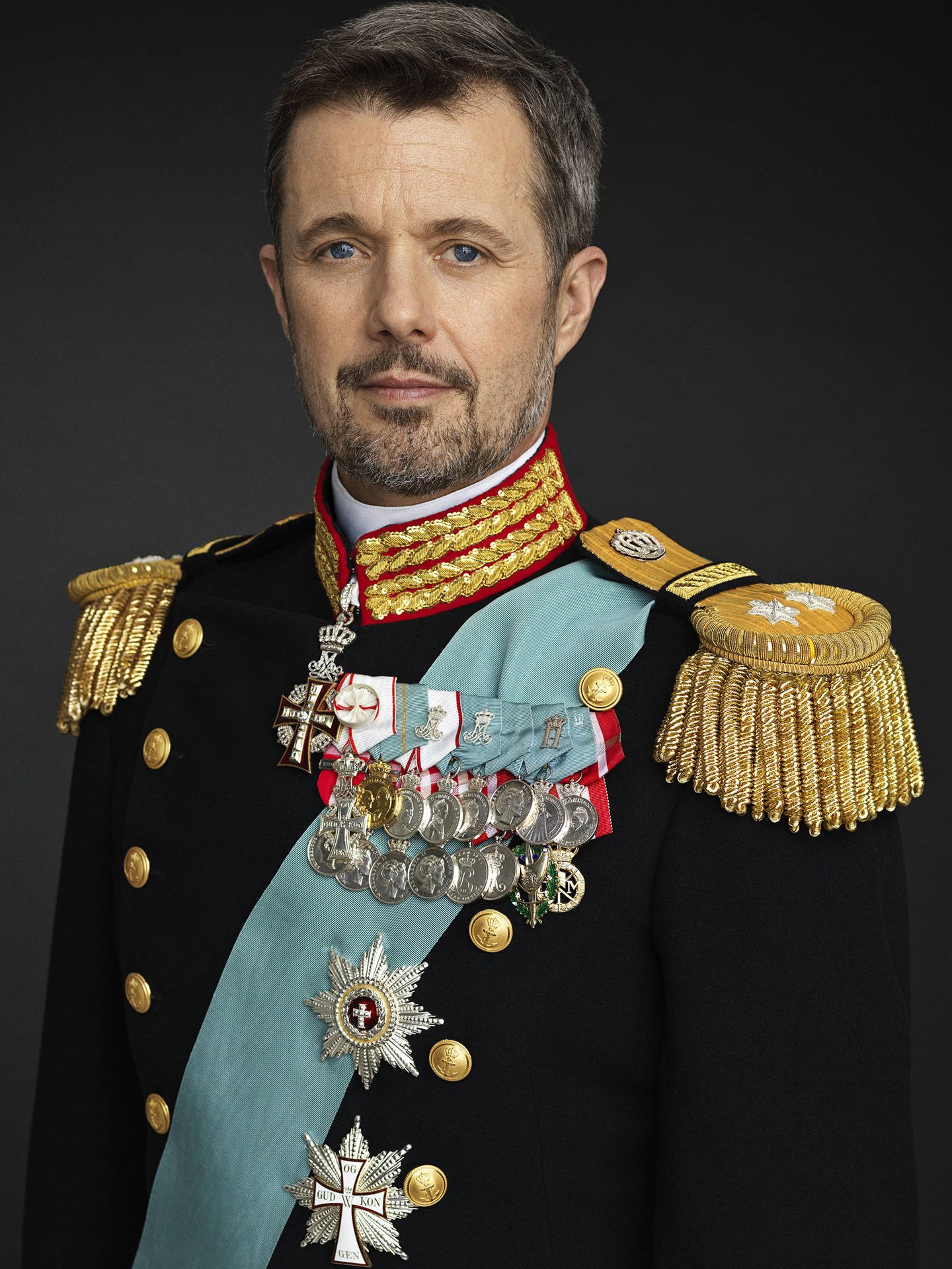 Federico de Dinamarca, con traje de gala. (Steen Evald9