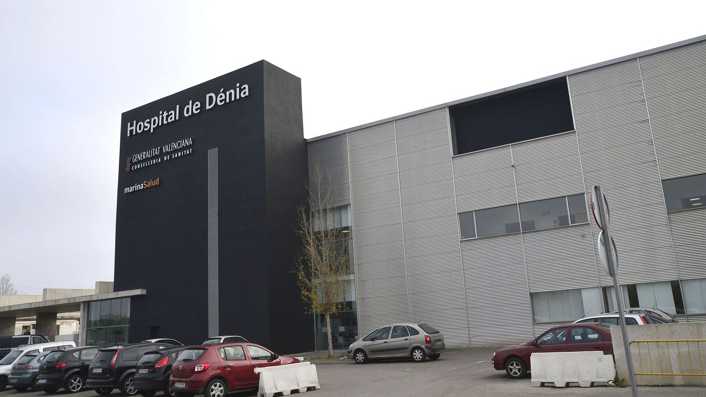 El Hospital de Denia pasó ayer a gestión directa de la Conselleria de Sanidad. (EFE/Manuel Lorenzo)