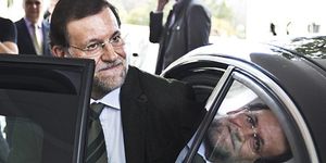 Prostitución, desgobierno, deudas… Rajoy calla ante los ataques a la marca España