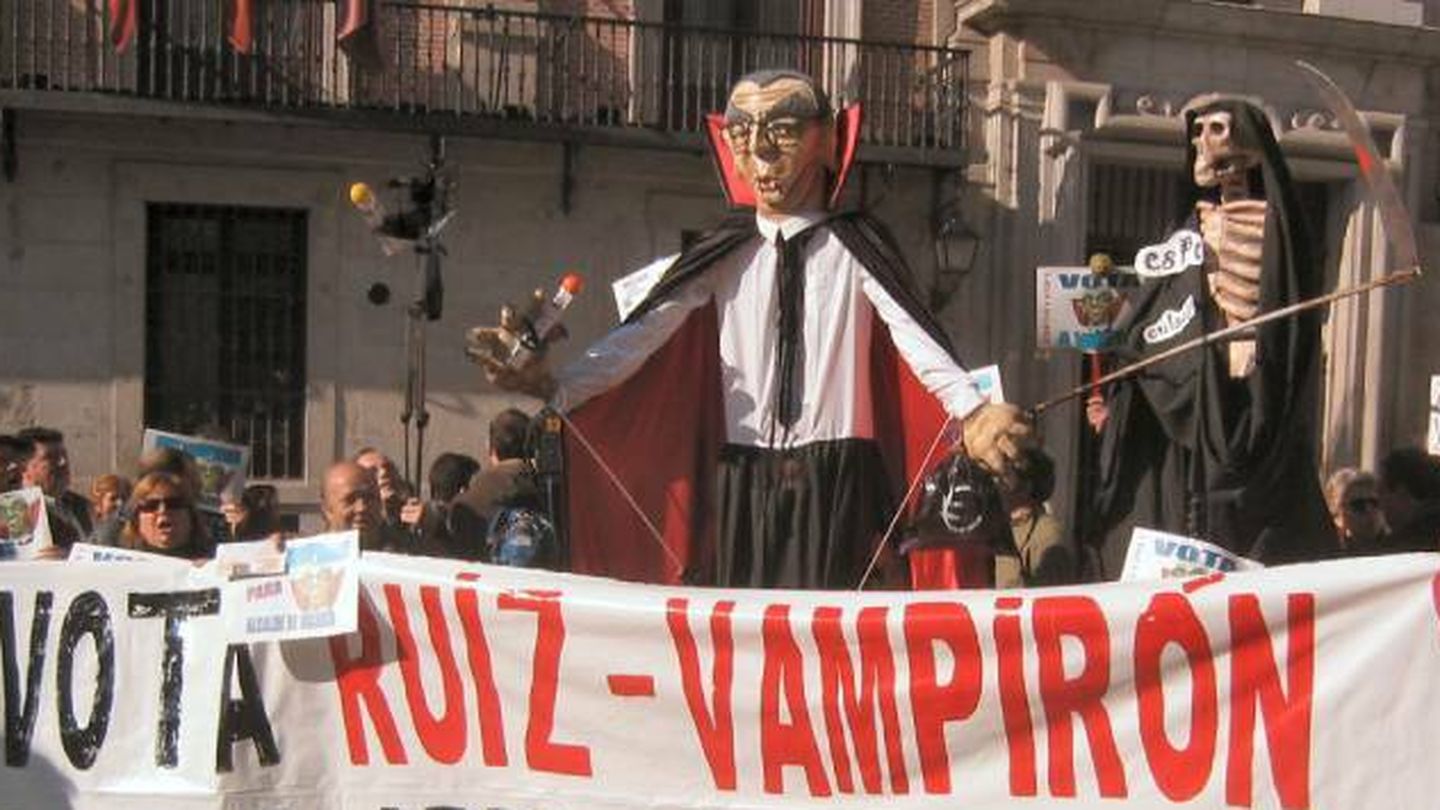 Una imagen de las manifestaciones contra los parquímetros y Gallardón. (AAVV Carabanchel Alto)