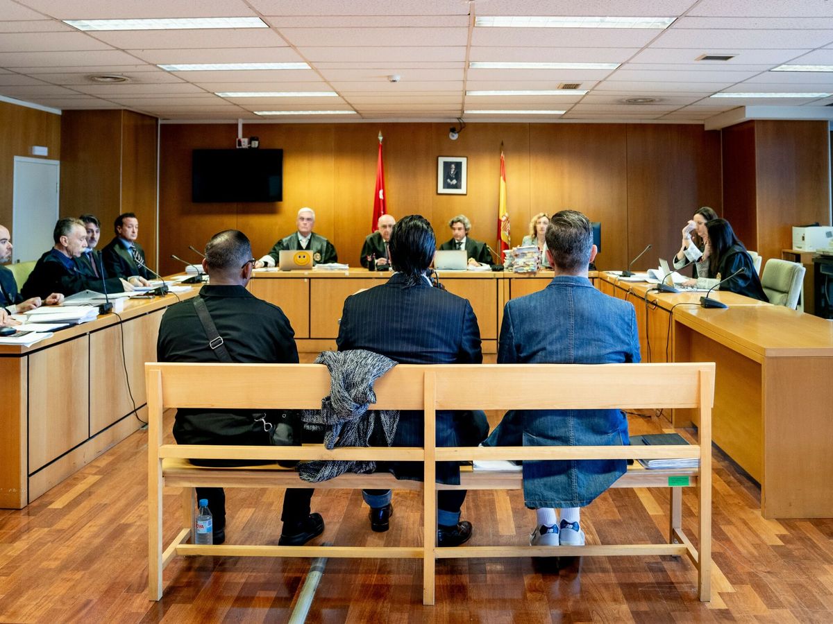 Foto: El bailaor Rafael Amargo (c) durante un juicio en la Audiencia Provincial. (Europa Press/Pérez Meca)