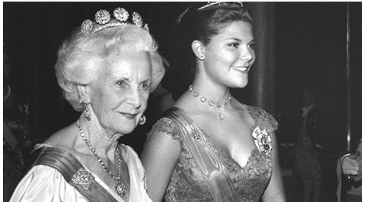 La princesa Lilian May Davies, junto a la princesa Victoria. (Casa Real de Suecia / Jan Collsiöö, Scanpix)
