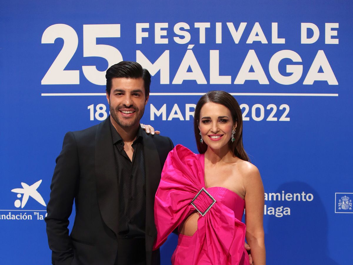 Foto: Paula Echevarría y Miguel Torres, antes de la gala de clausura de la de la XXV edición del Festival de Cine de Málaga. (EFE/Daniel Pérez)