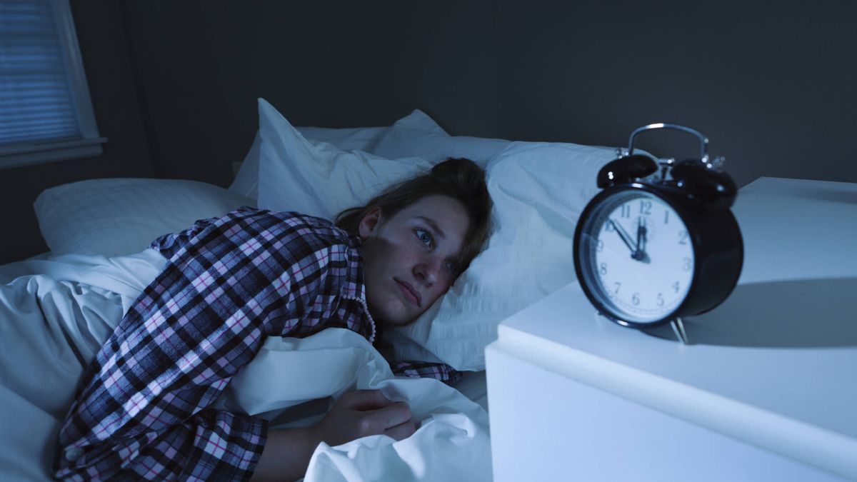 Dormir mucho o muy poco puede aumentar el riesgo de infarto, según un estudio