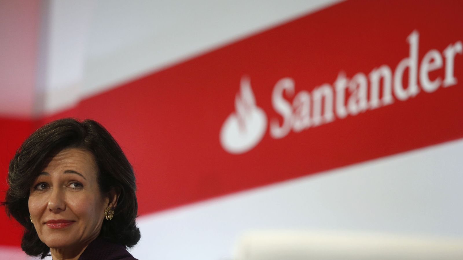 Foto: Ana Botín en la presentación de los resultados del Santander ayer en Boadilla del Monte. (EFE)