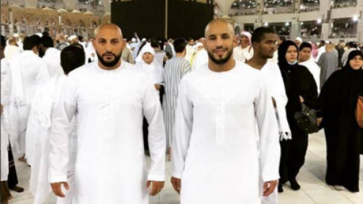 Los hermanos Azaitar, en La Meca. (RRSS)