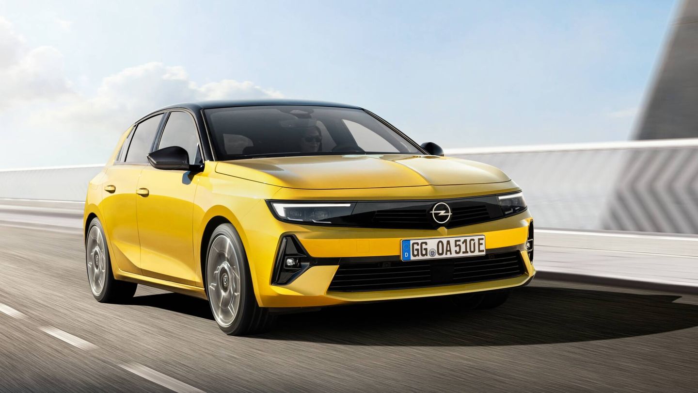 Como los últimos modelos de la marca alemana presentados, el nuevo Opel adopta ya el frontal con diseño Opel Vizor.