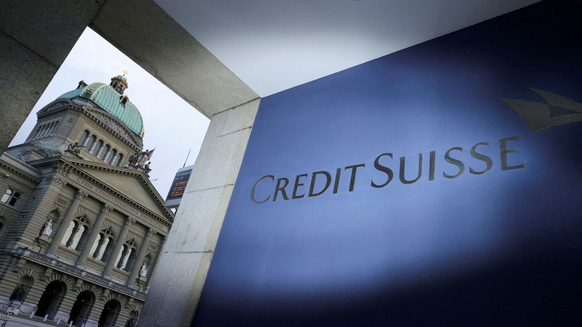 Los mensajes enfrentados de UBS y Singular y la tensión en la plantilla de Credit Suisse