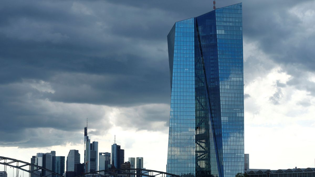 El BCE no descarta continuar con la compra de bonos más allá de 2017 "si fuera necesario"