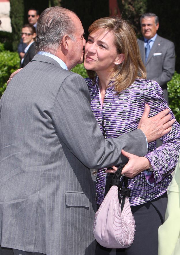 El Rey Don Juan Carlos, junto a su hija Cristina (Gtres)