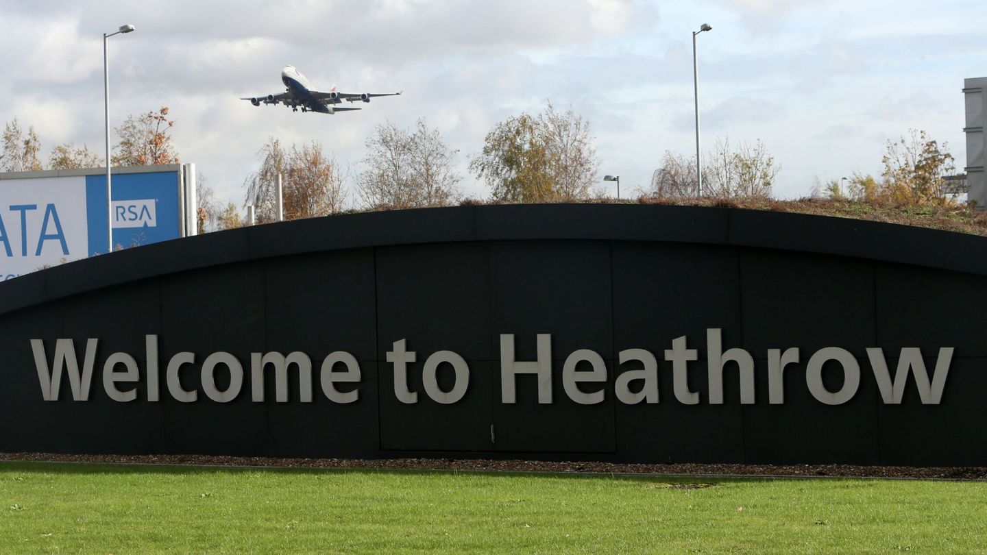 Ferrovial acaba de vender su participación en el aeropuerto de Heathrow.