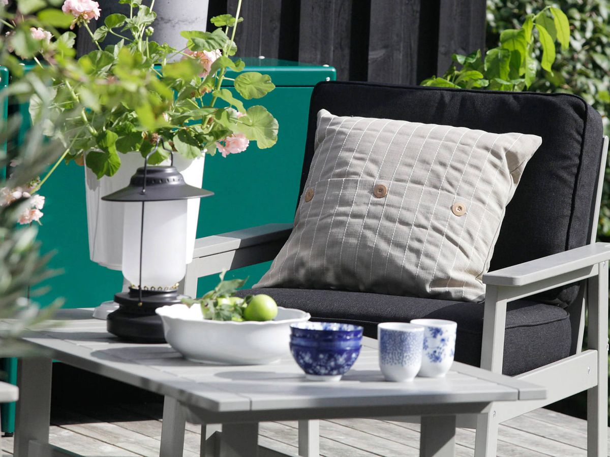 Foto: Decora tu espacio exterior con estas mesas auxiliares de Ikea. (Cortesía)