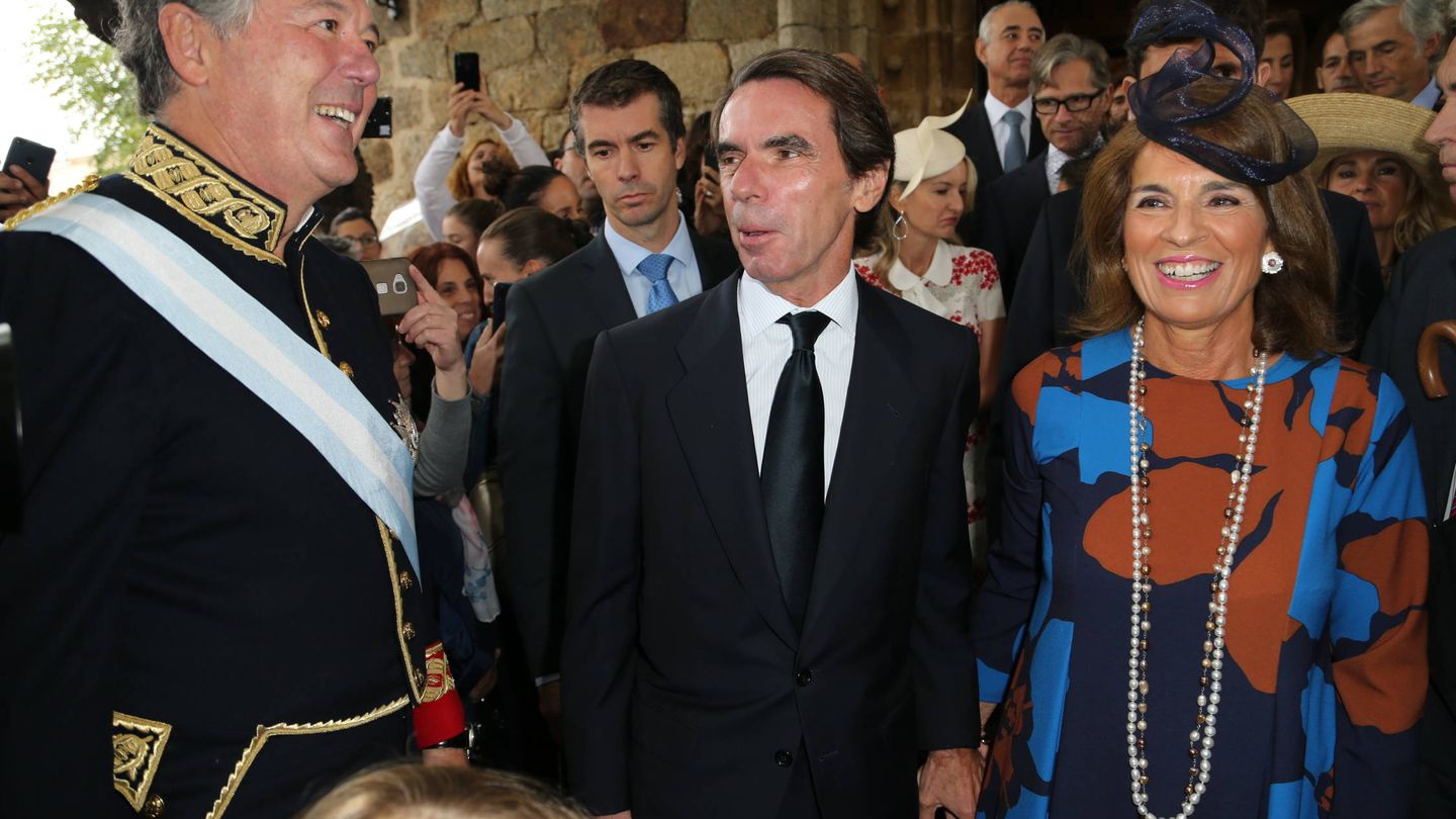 Michavila con los Aznar. (José Martín)