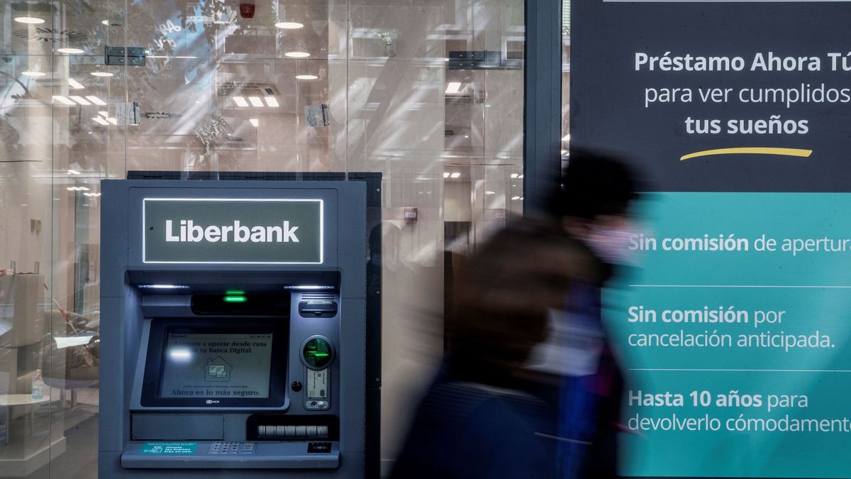 La unión Unicaja-Liberbank tendrá efecto colateral en Mapfre, Aegon, Santalucía, JP Morgan e Inversis