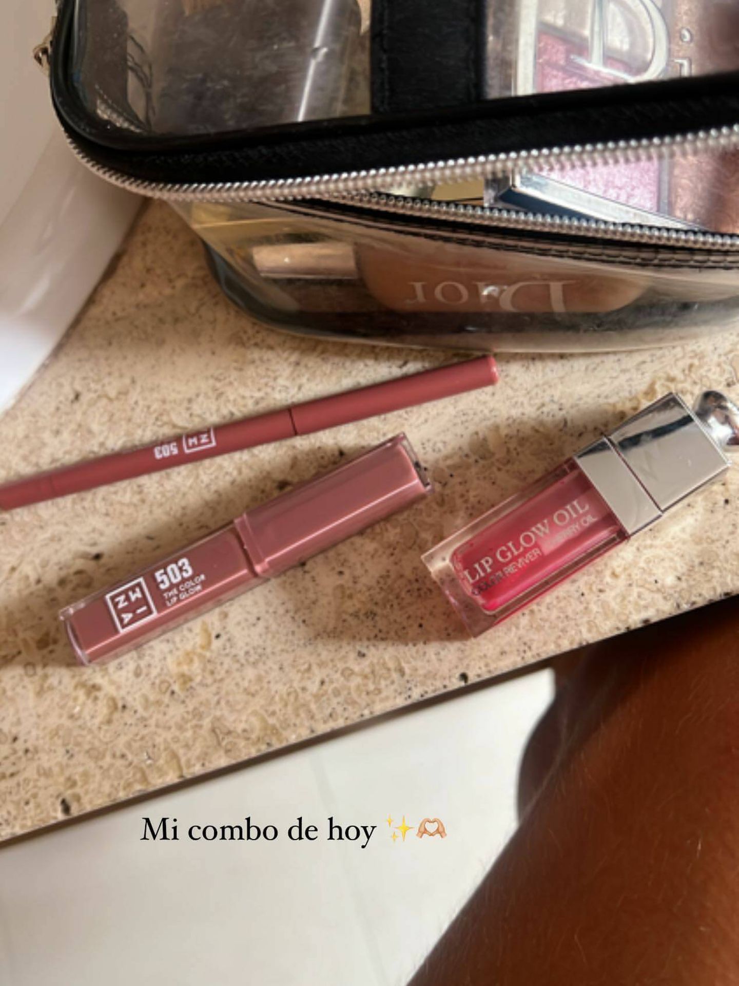 Laura Escanes compartía sus tres productos para unos labios nude de verano. (Instagram/@lauraescanes)