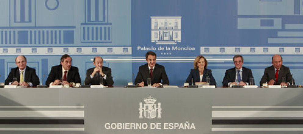 Foto: Zapatero coincide con las empresas en que hace falta más flexibilidad laboral