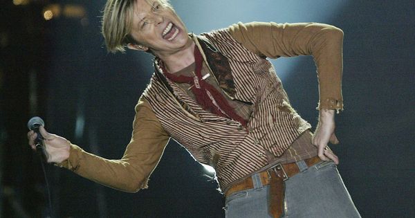 Foto: Bowie, en un concierto de 2003. (Getty)