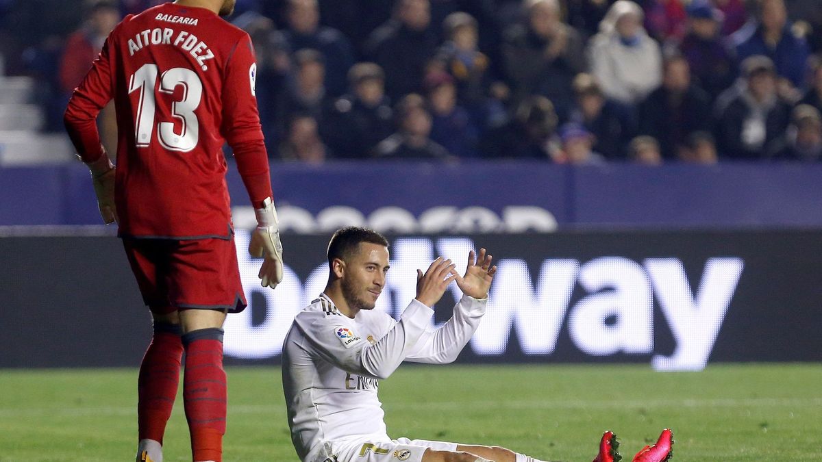 El 'cantadón' de Courtois ante el Levante con un Real Madrid que pierde a Hazard