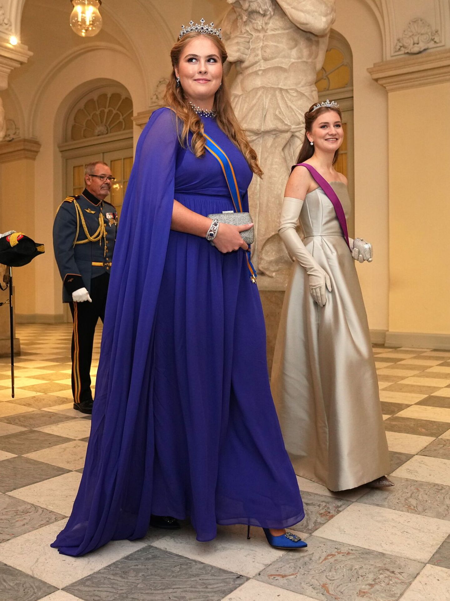 Amalia y Elisabeth de Bélgica. (Reuters)