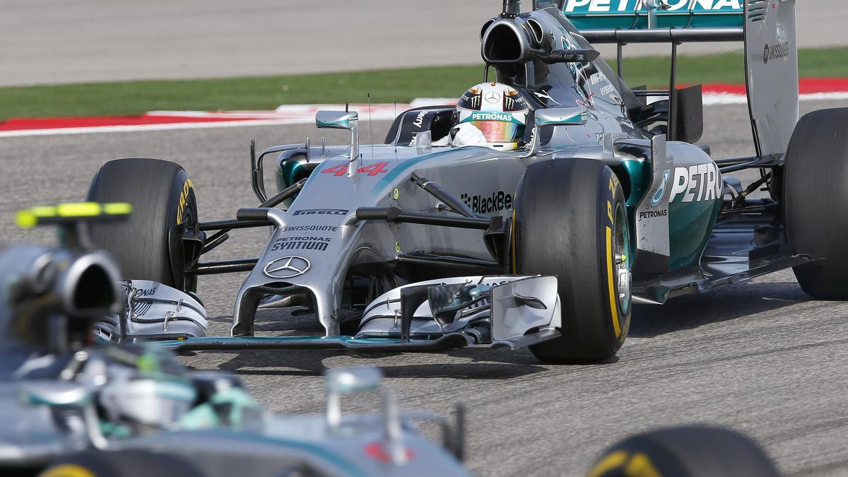 Mercedes y sus rivales en 2015, como el burro y la zanahoria